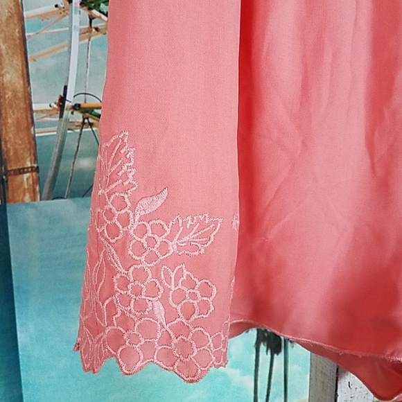 🥳 Blu Pepper coral scalloped shorts, GUC sz M - Picture 2 of 4